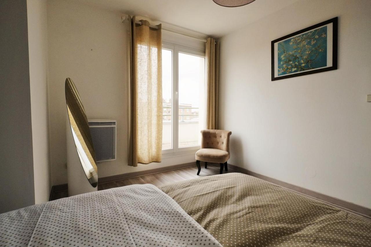 70 M2 Avec Balcons Et Parking Lejlighed Lille Eksteriør billede